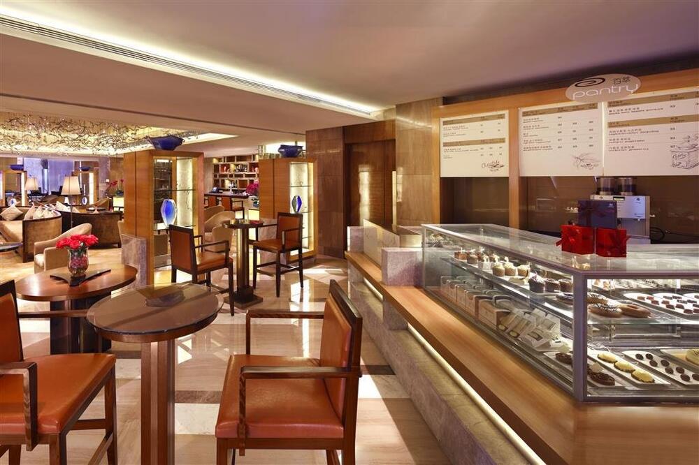 Foto general de Sheraton Guangzhou Hotel-Fully Upgraded in CBD-Free Canton Fair Shuttle Bus and Registration Counter