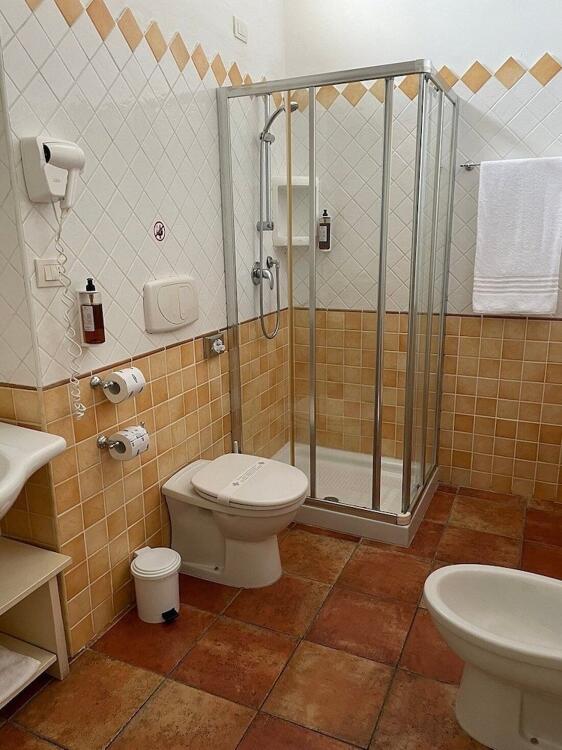 Foto del baño de Hotel LH Pedraladda Resort