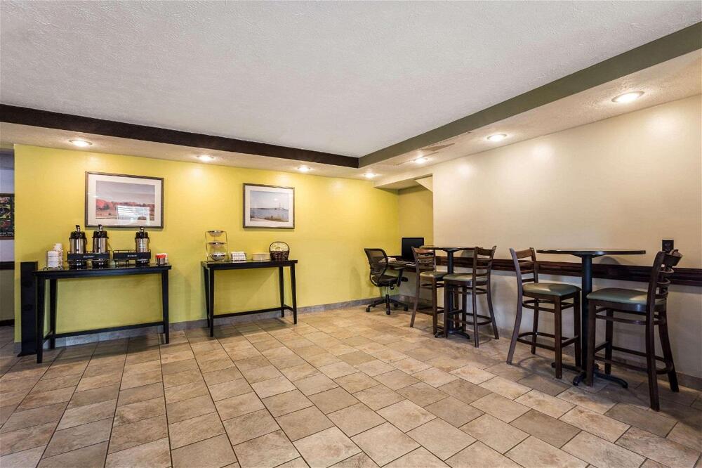 Facilities – Hotel Quality Inn Traverse City