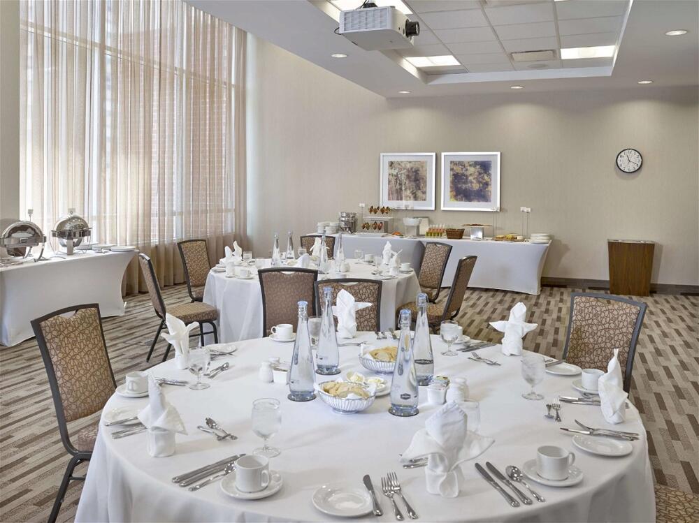 Foto de restauración de Hotel Homewood Suites by Hilton Halifax-Downtown