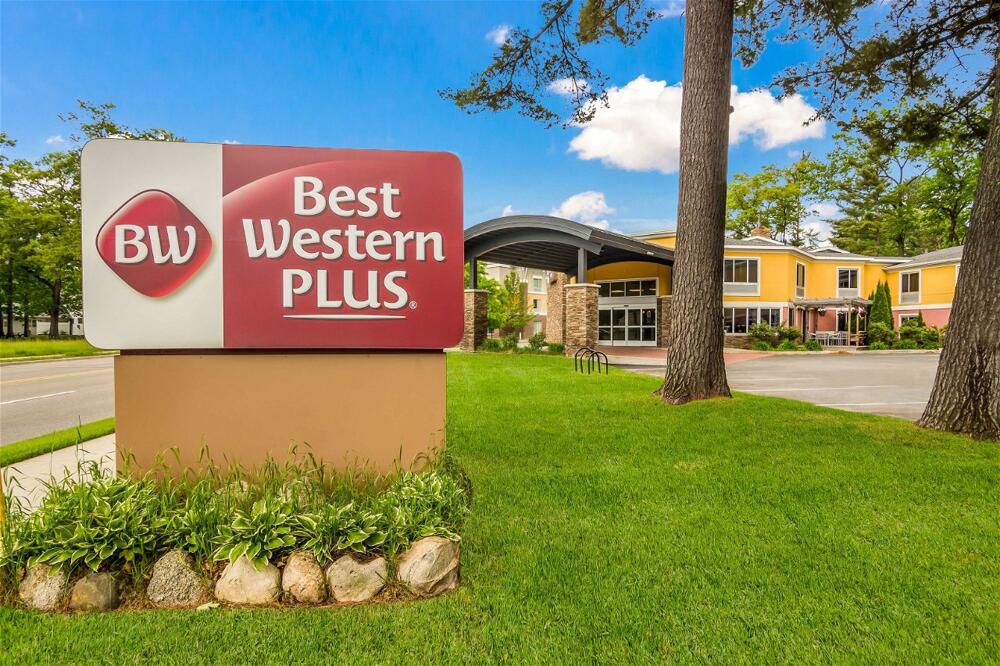 Exterior – Hotel Best Western Plus Traverse City