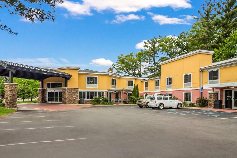 Exterior – Hotel Best Western Plus Traverse City