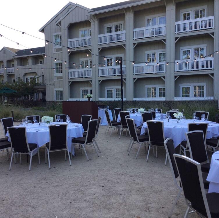 Foto del exterior de River Terrace Inn, a Noble House Hotel
