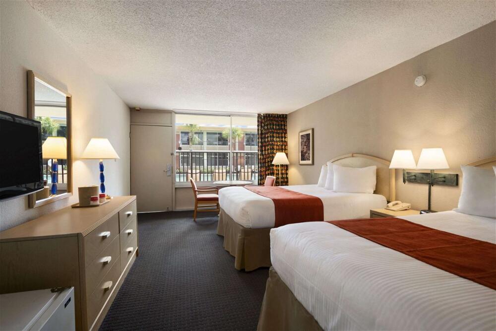 Foto de una habitación de Hotel Ramada by Wyndham Kissimmee Gateway