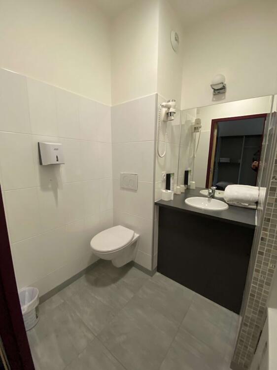 Foto del baño de Kyriad Evreux - Netreville