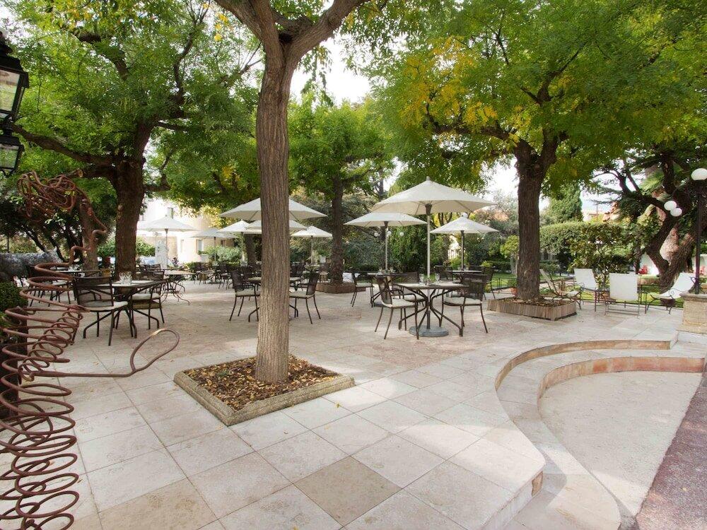 Foto de restauración de Hotel Mercure Marseille Centre Bompard La Corniche
