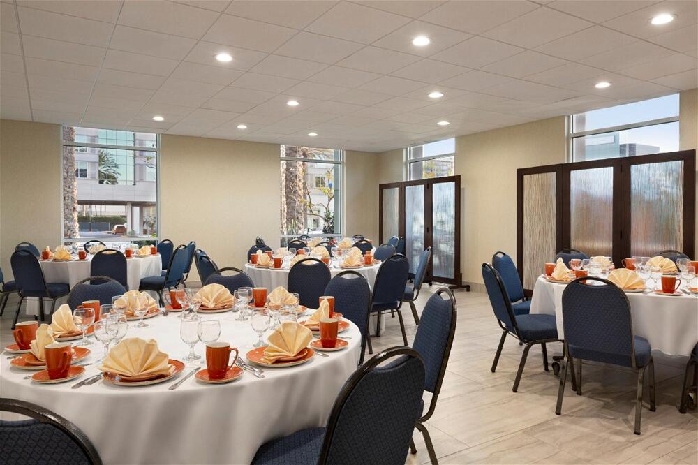 Foto de restauración de Hotel Wyndham Anaheim