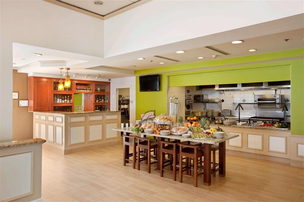 Foto de restauración de Hotel Hilton Garden Inn Hoffman Estates