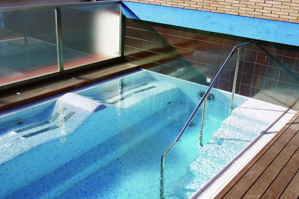 Facilities – Num Hotel