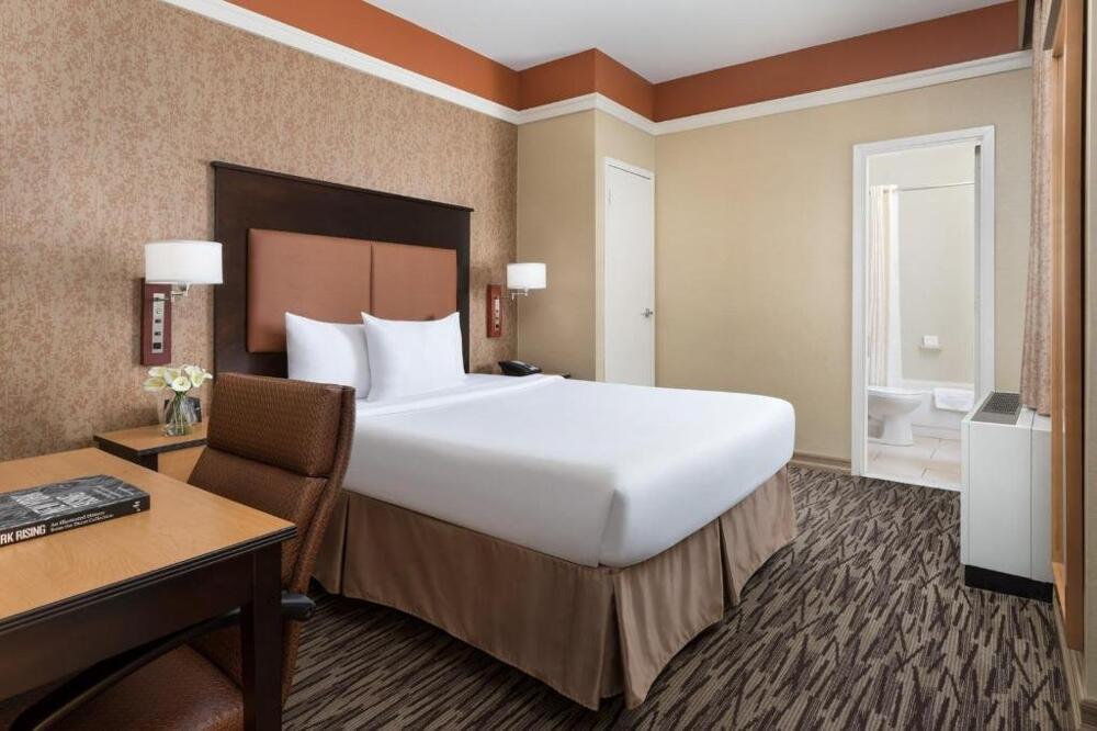 Foto de una habitación de The Hotel at Fifth Avenue