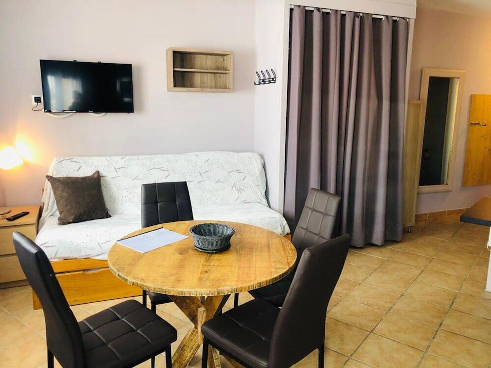 Foto de restauración de Apartamentos Pie de Pistas MIKKA 3000