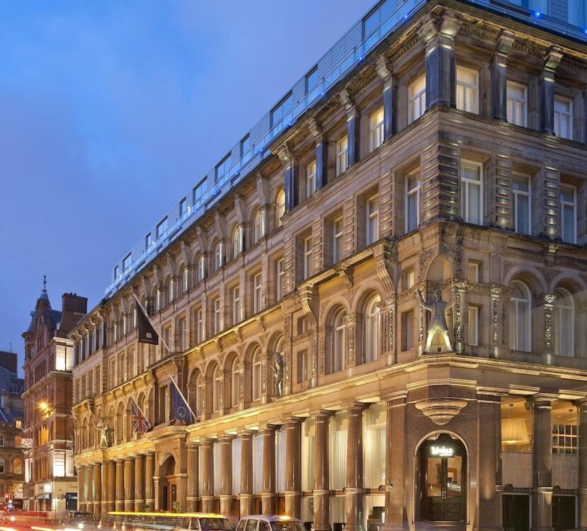 Foto del exterior de Hard Days Night Hotel