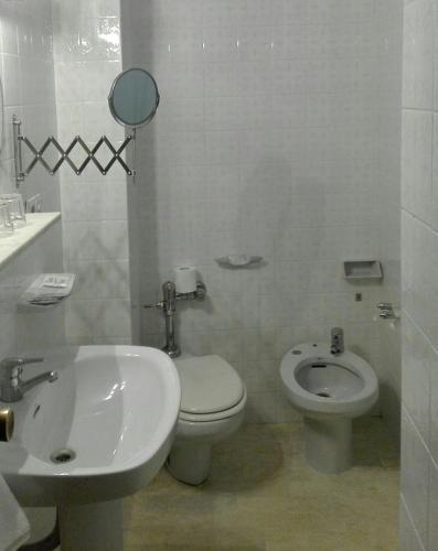 Foto del baño de Hotel Monclús