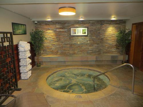 Foto de los servicios de Hotel The Mammoth Creek Inn