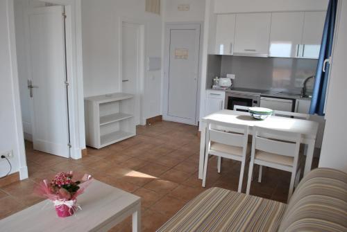 Foto de una habitación de Apartamentos Mar Blau