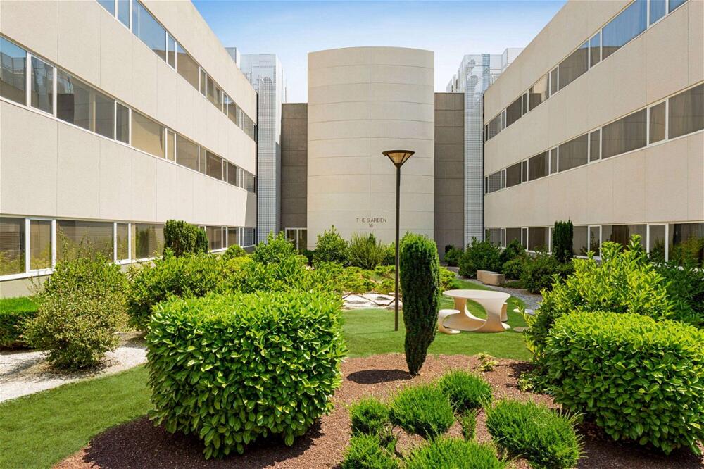 Foto del exterior de Hotel Ramada by Wyndham Madrid Tres Cantos