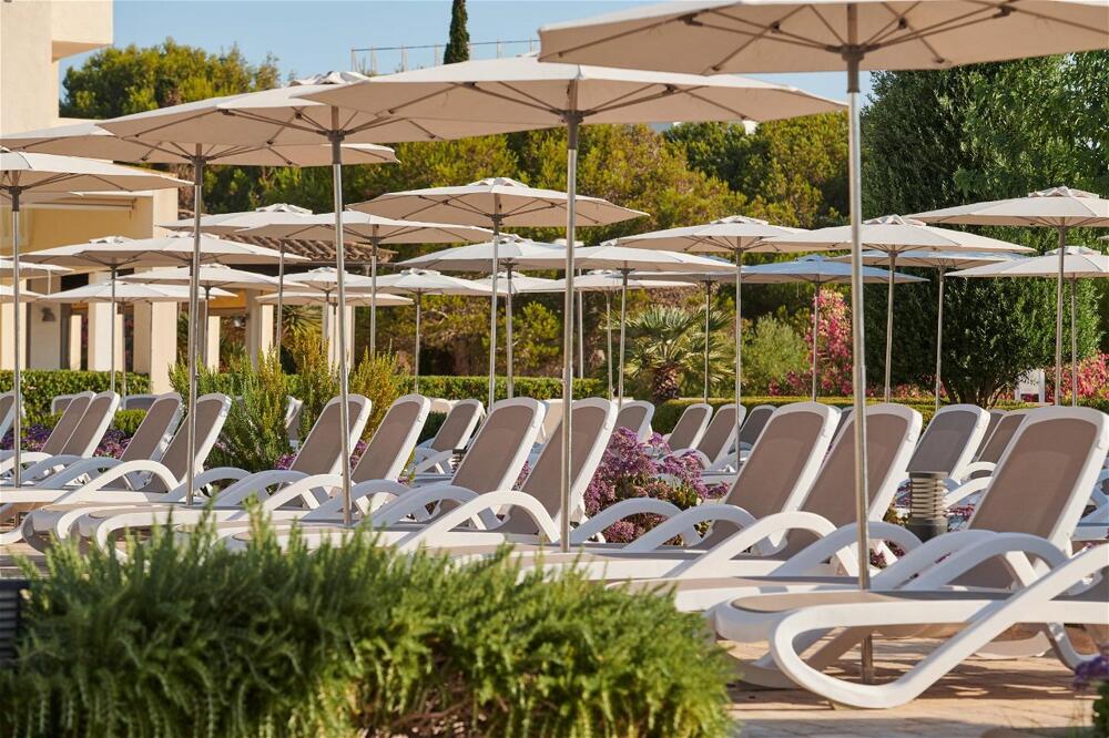 Foto general de Aparthotel Hipotels Cala Bona Club