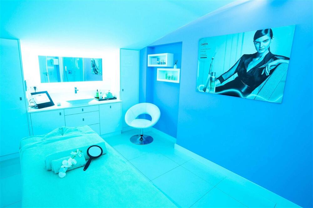 Foto del baño de Hotel BEST WESTERN PLUS CANNES RIVIERA &amp;amp; SPA