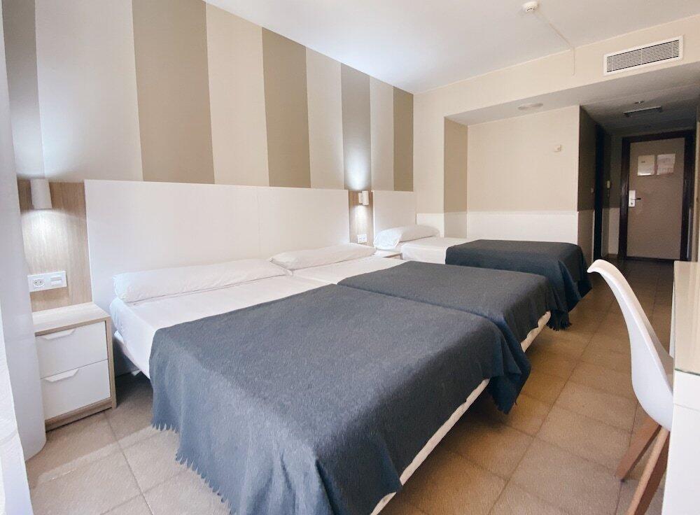 Room – Hotel Rio Arga
