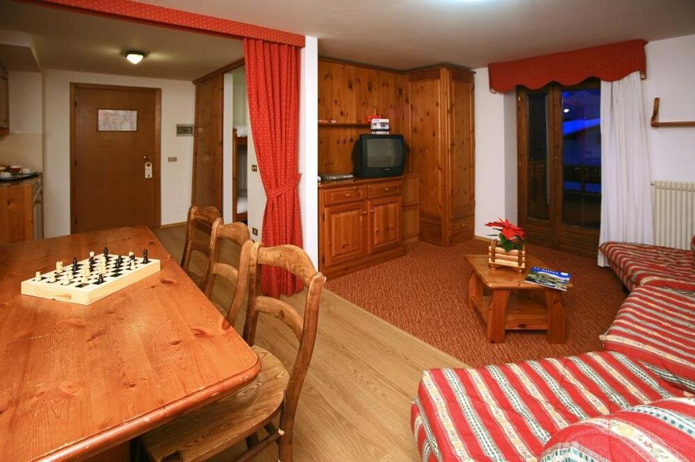 Foto de una habitación de Hotel Miramonti Corvara