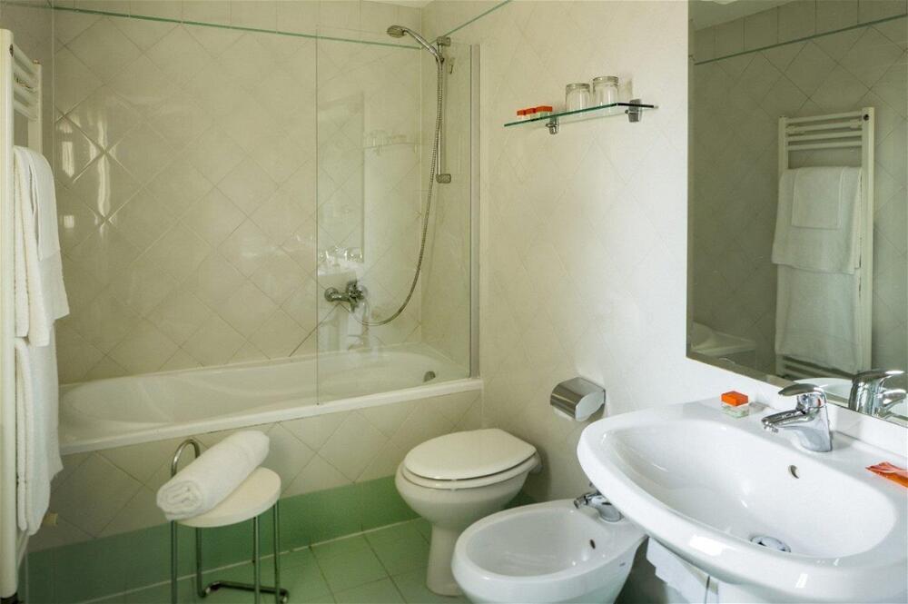 Foto de una habitación de Hotel Room Mate Luca