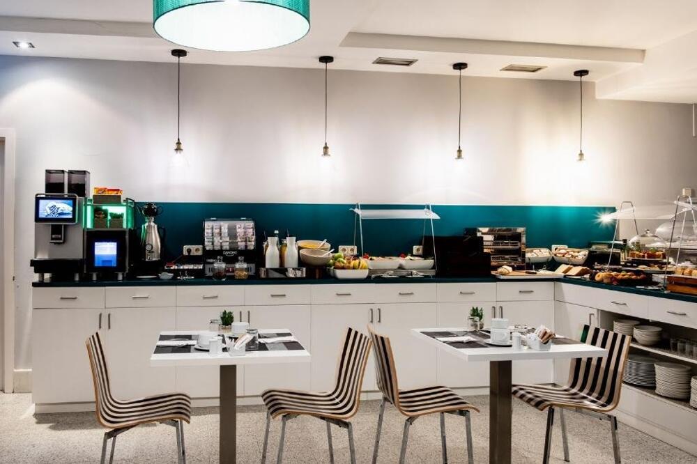 Foto de restauración de Hotel Ikonik Plaza Mercado