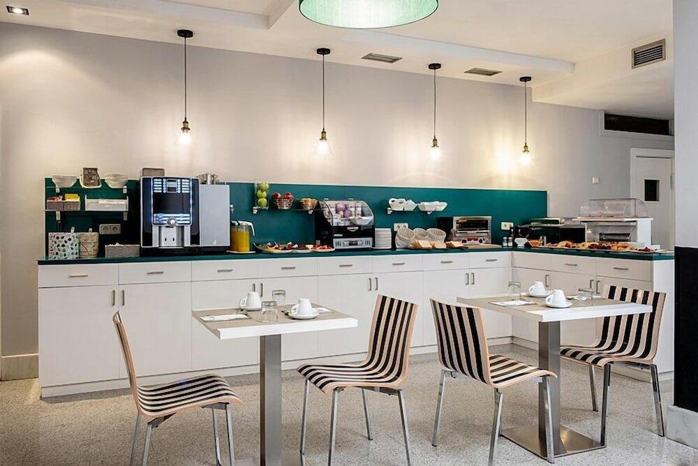 Foto de restauración de Hotel Ikonik Plaza Mercado