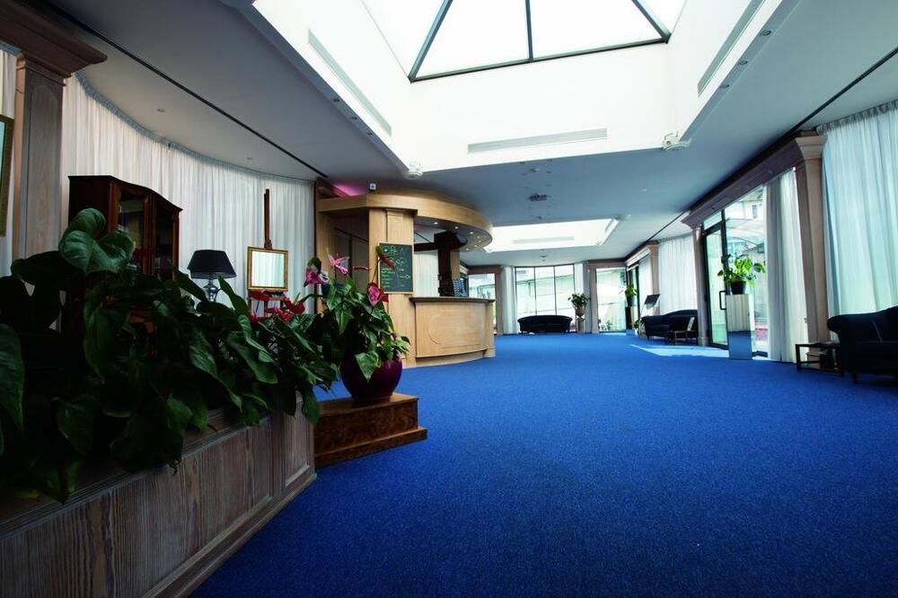 Foto de las zonas nobles de iH Hotels Milano St. John