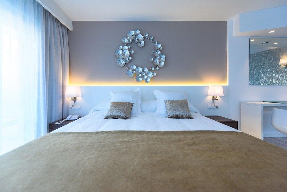 Foto de una habitación de Plaza Santa Ponsa Boutique Hotel - Adults Only