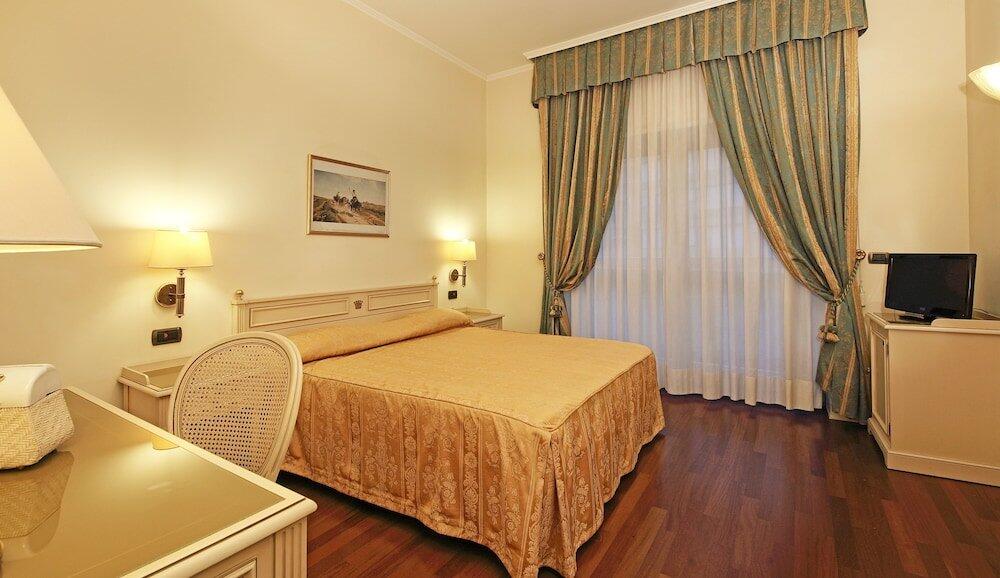 Foto de una habitación de Hotel Savoy Palace