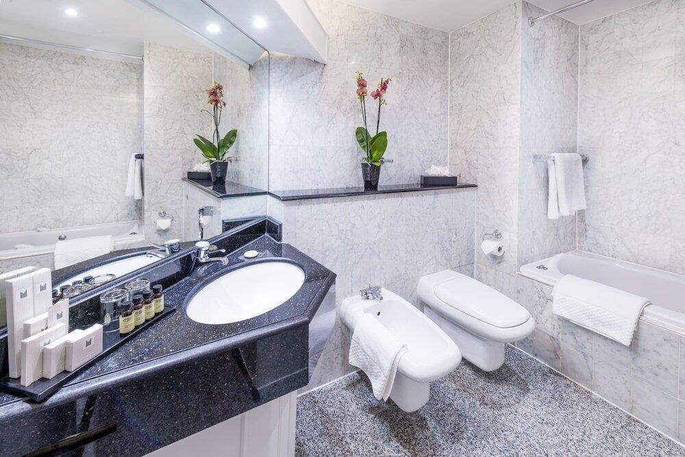 Foto del baño de Millennium Hotel London Knightsbridge