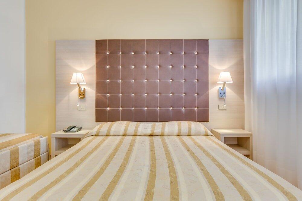 Foto de una habitación de Hotel Ambassador