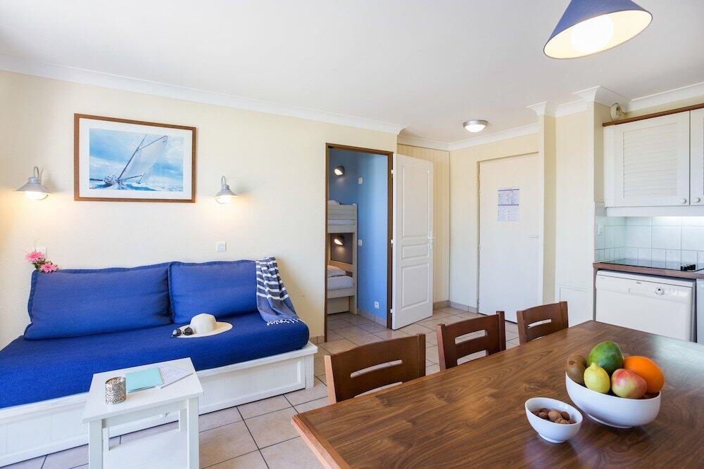 Foto de una habitación de Résidence Pierre &amp;amp; Vacances Bleu Marine