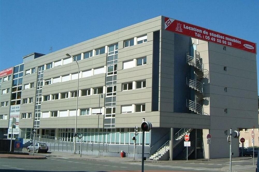 Foto del exterior de Aparthotel Séjours &amp;amp; Affaires Poitiers Lamartine