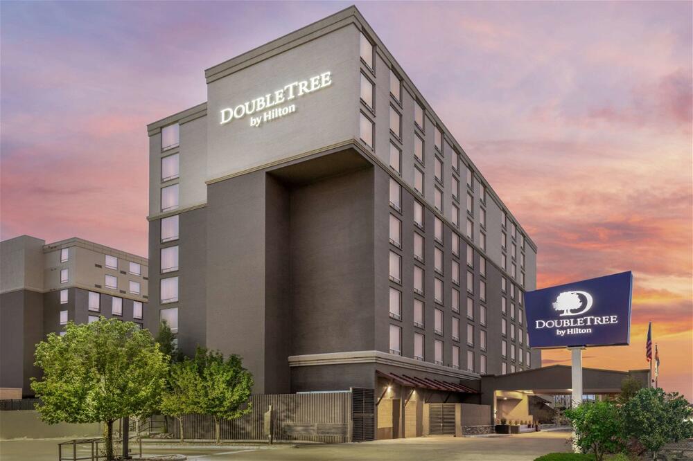 Foto del exterior de Hotel DoubleTree by Hilton Denver Cherry Creek