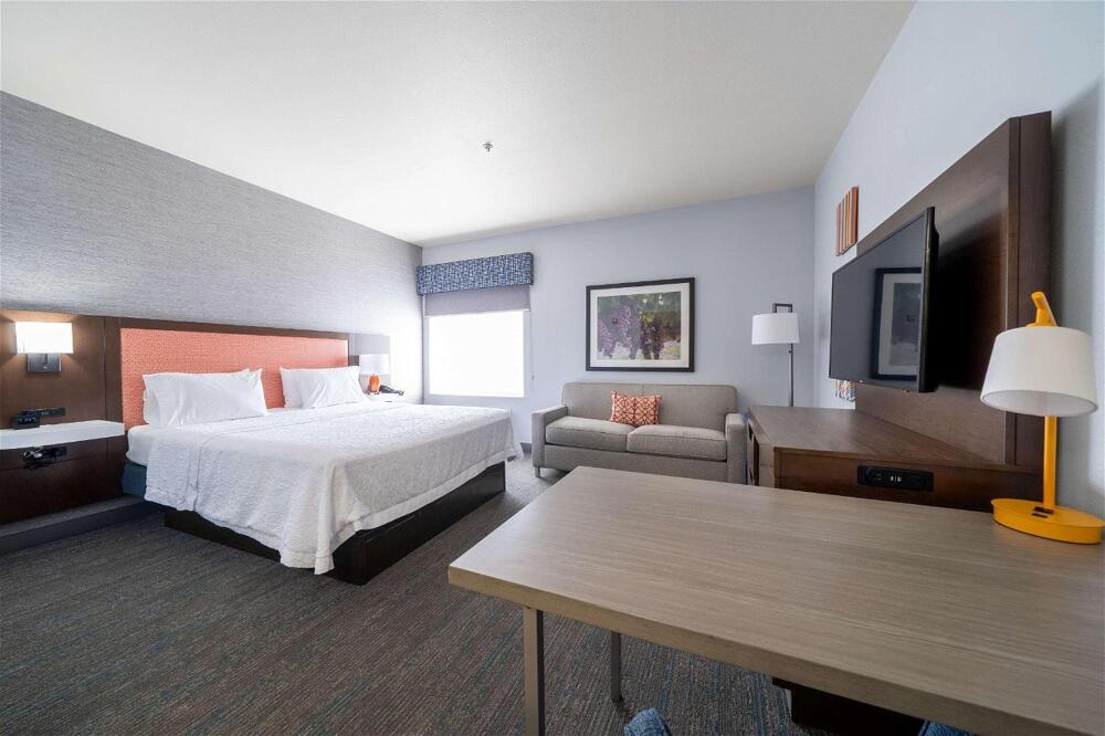Foto de una habitación de Hotel Hampton Inn &amp;amp; Suites Modesto - Salida