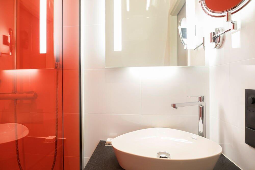 Foto del baño de ProfilHotels Riddargatan