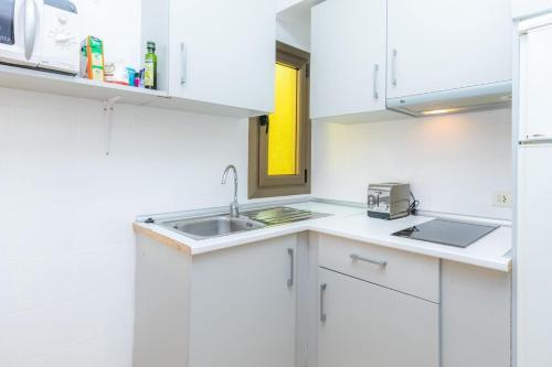 Foto de una habitación de Rosamar Holidays Apartments