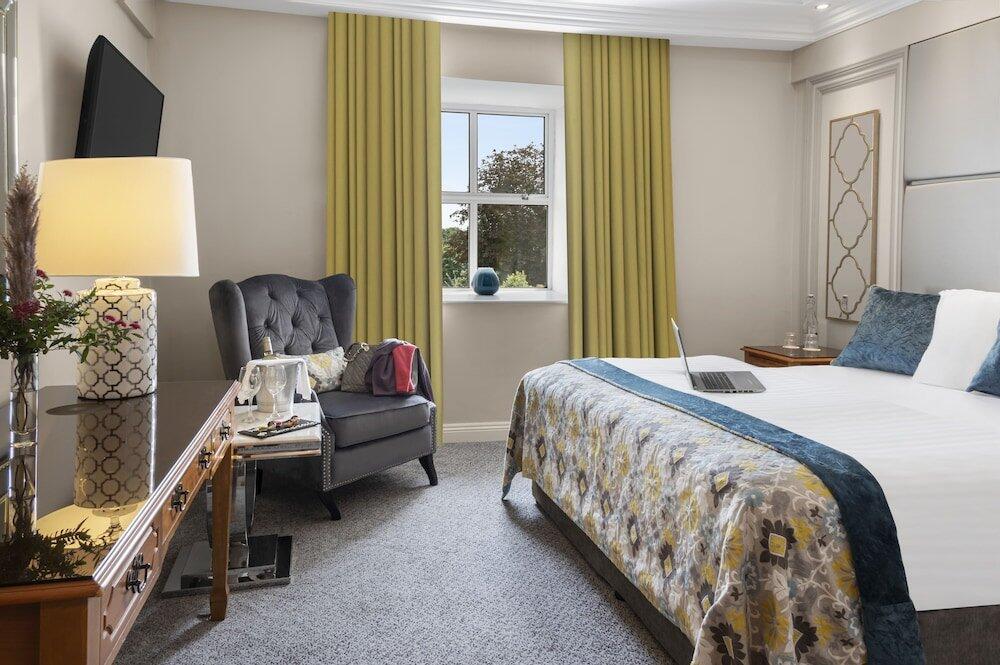 Foto de una habitación de Cork&amp;#039;s Vienna Woods Hotel &amp;amp; Villas