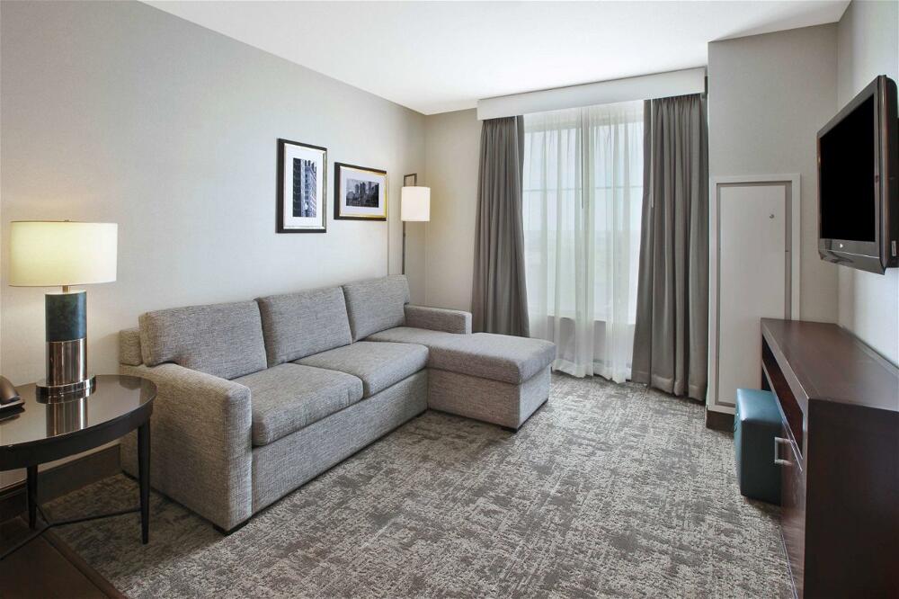 Foto de una habitación de Hotel Embassy Suites Columbus - Airport