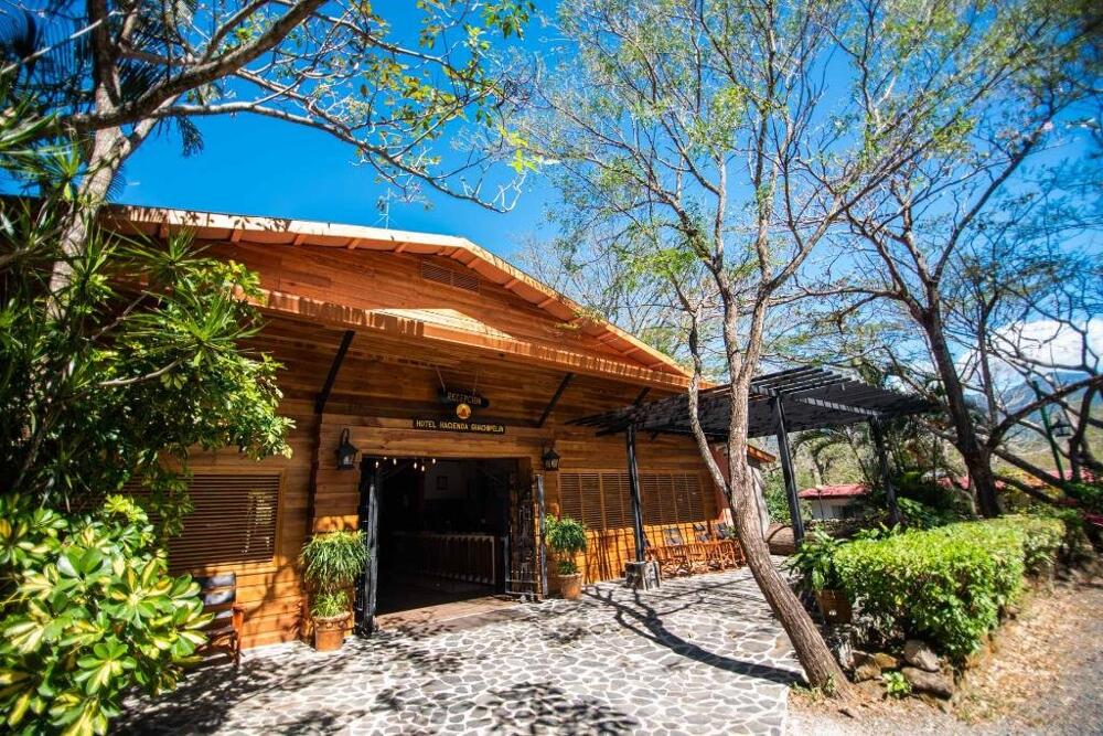 Foto de las zonas nobles de Hotel Hacienda Guachipelin