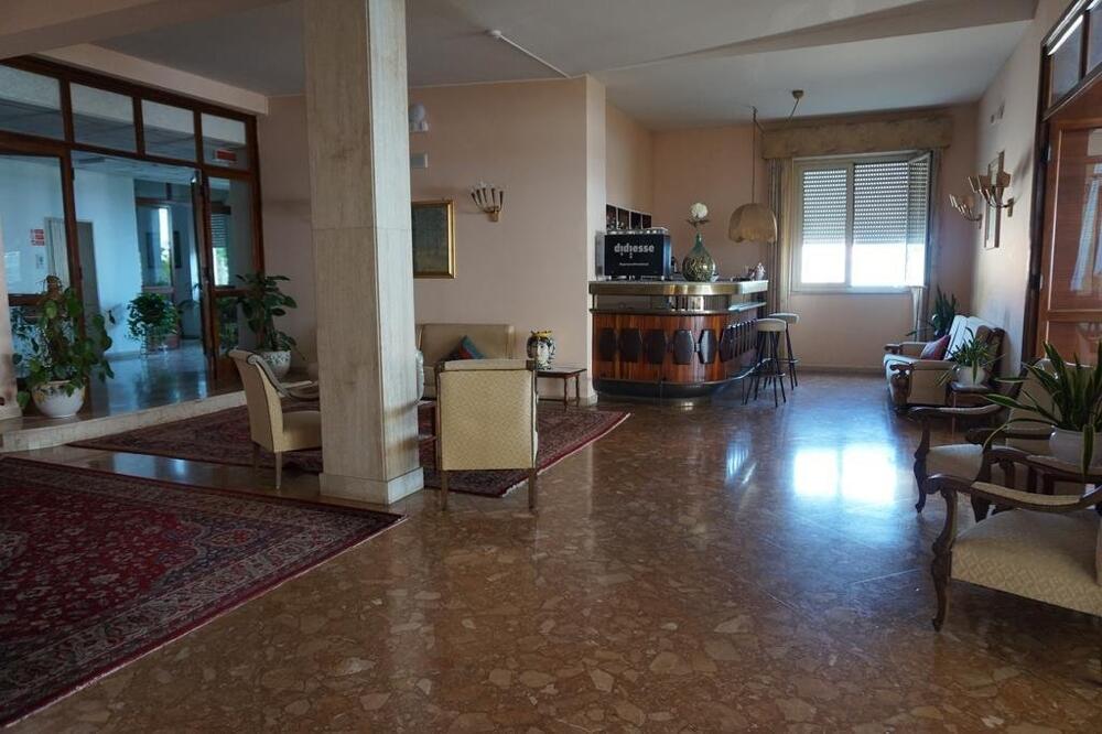 Foto general de Hotel Mediterranee