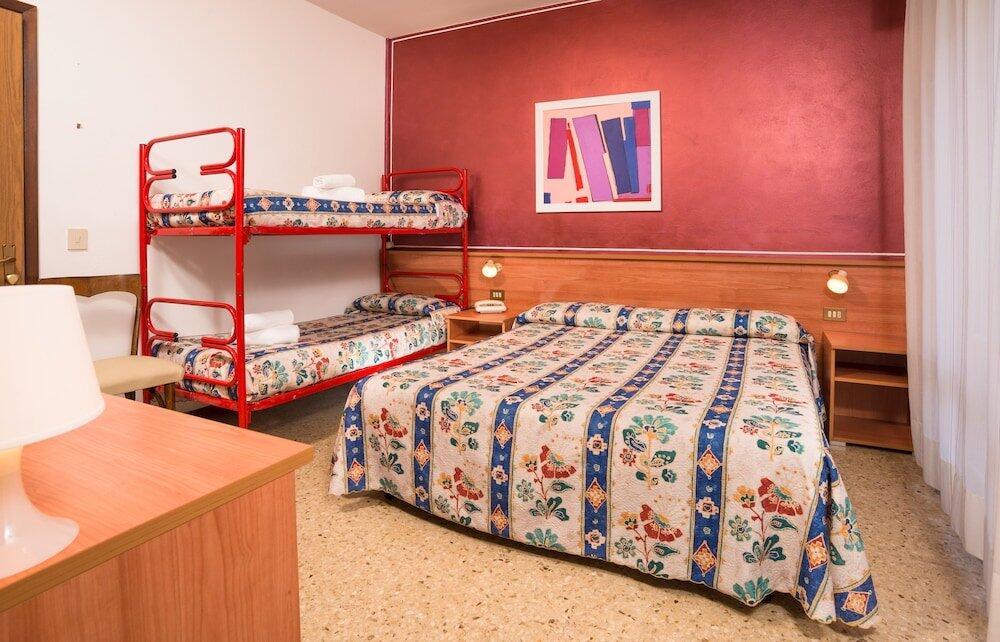 Foto de una habitación de Hotel Azzorre &amp;amp; Antille