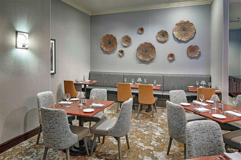 Foto de restauración de Hotel Hilton Sacramento Arden West