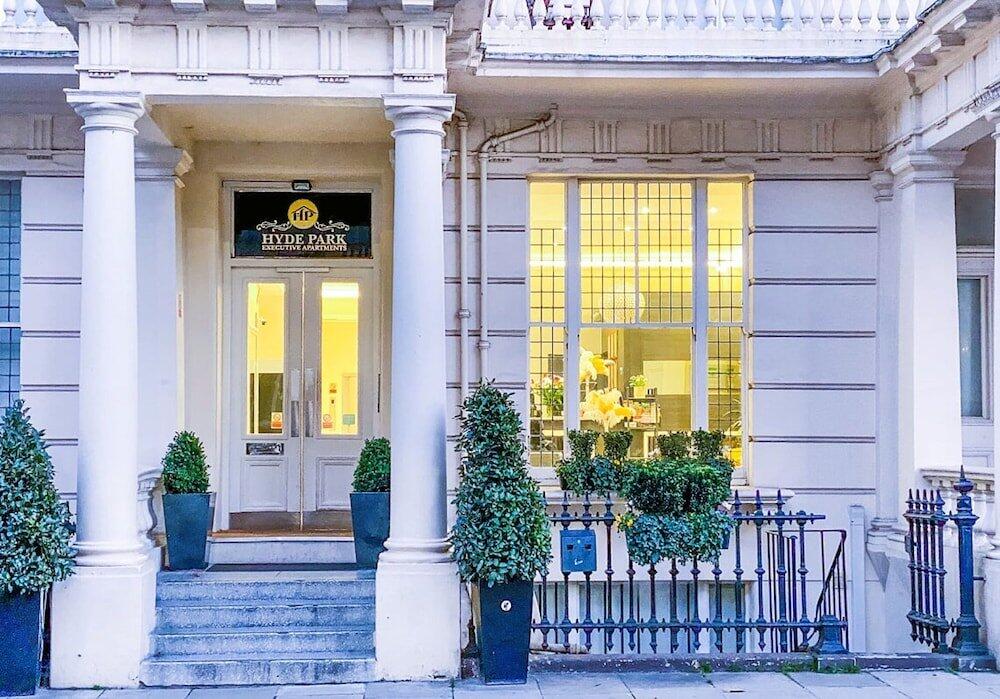 Foto del exterior de Hyde Park Executive Apartments