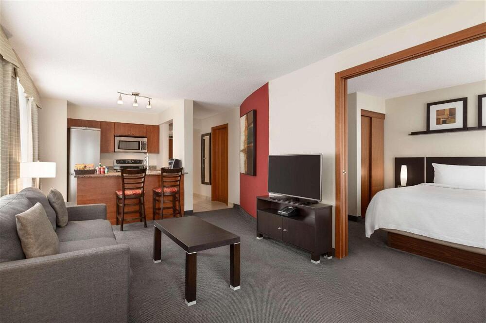 Foto de una habitación de Hotel Embassy Suites by Hilton - Montreal