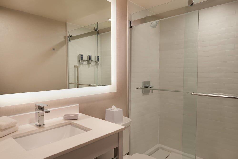Foto del baño de Hotel Four Points by Sheraton Hamilton - Stoney Creek