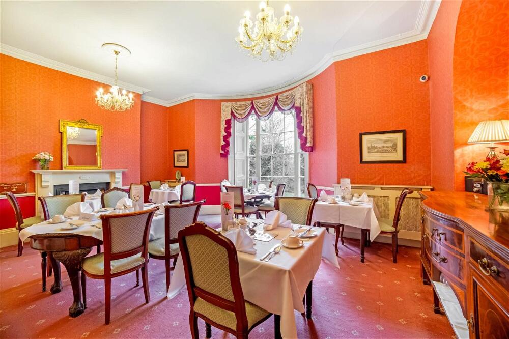 Foto de restauración de Hotel OYO Bailbrook Lodge