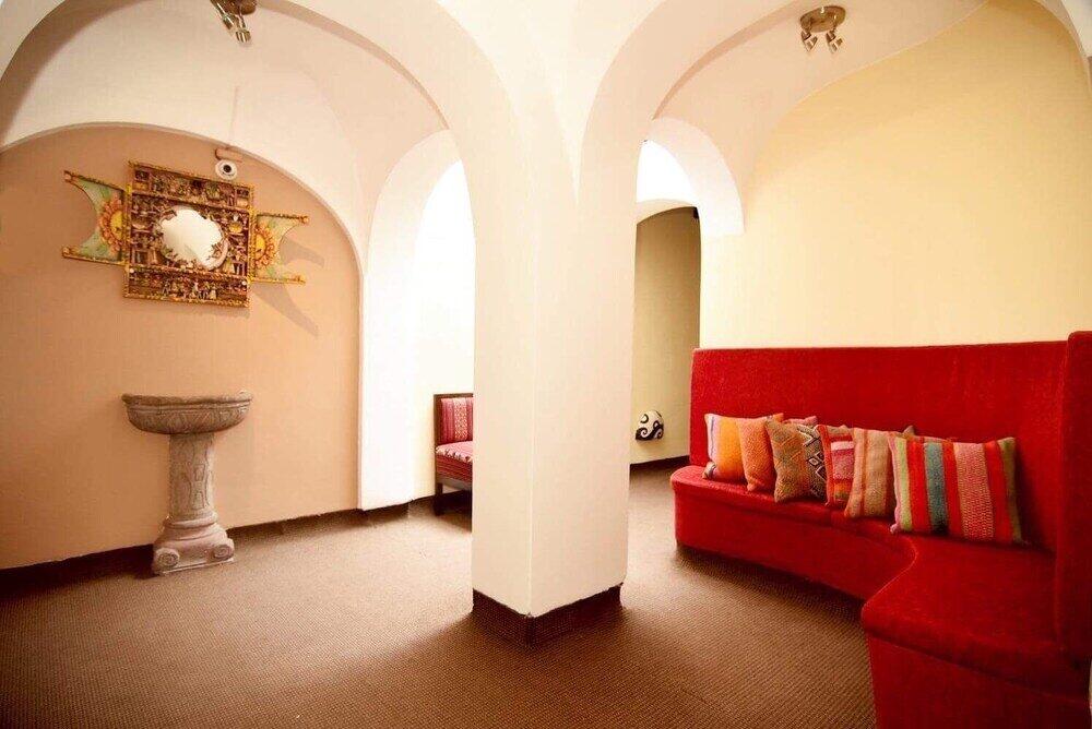 Foto de las zonas nobles de Tampu Hotel