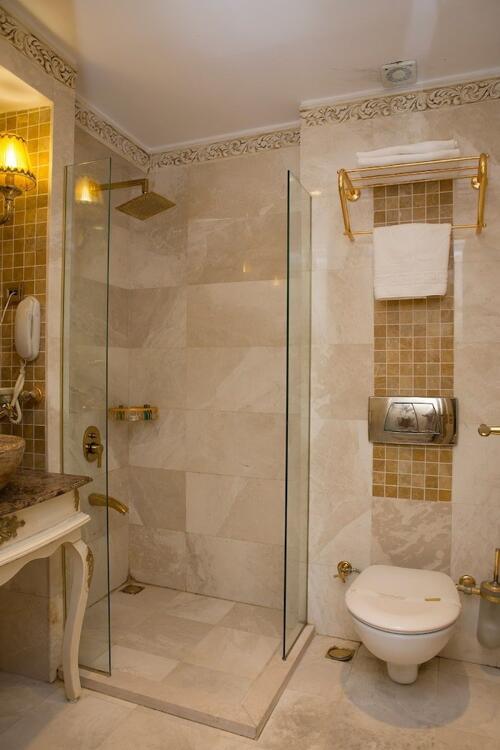 Foto del baño de Hotel Buyuk Hamit